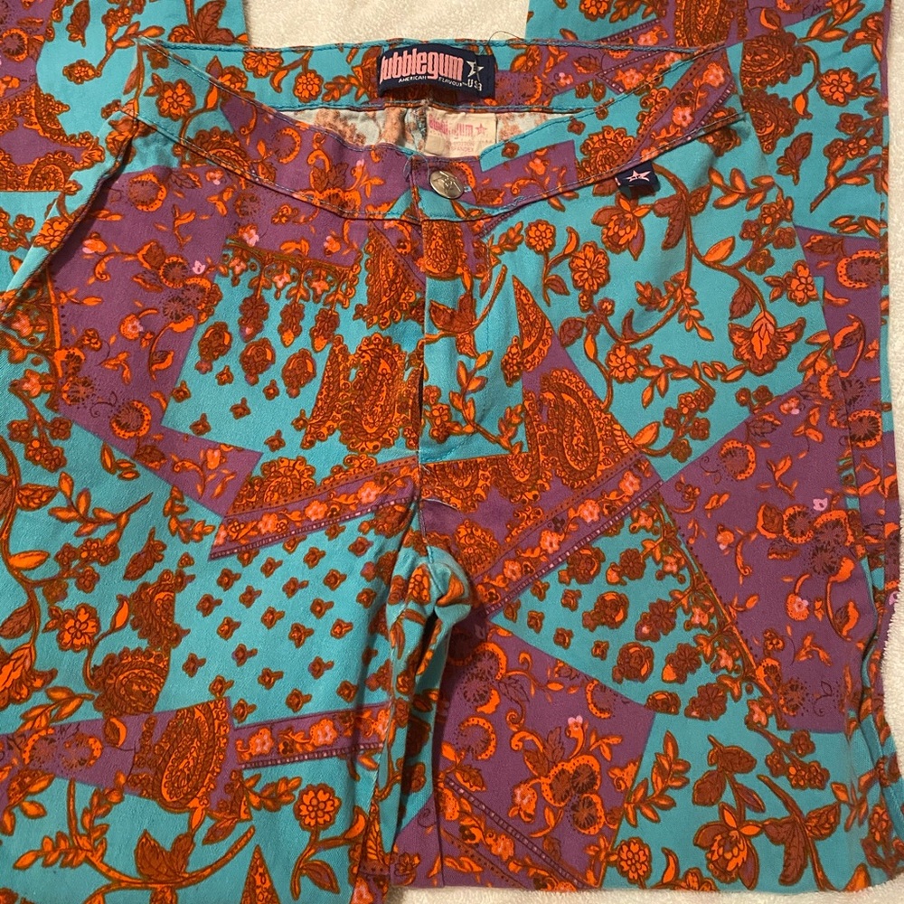 RARE BUBBLE GUM CAPRIS